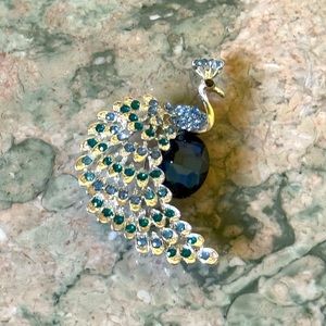 Retro Peacock Shaped Brooch